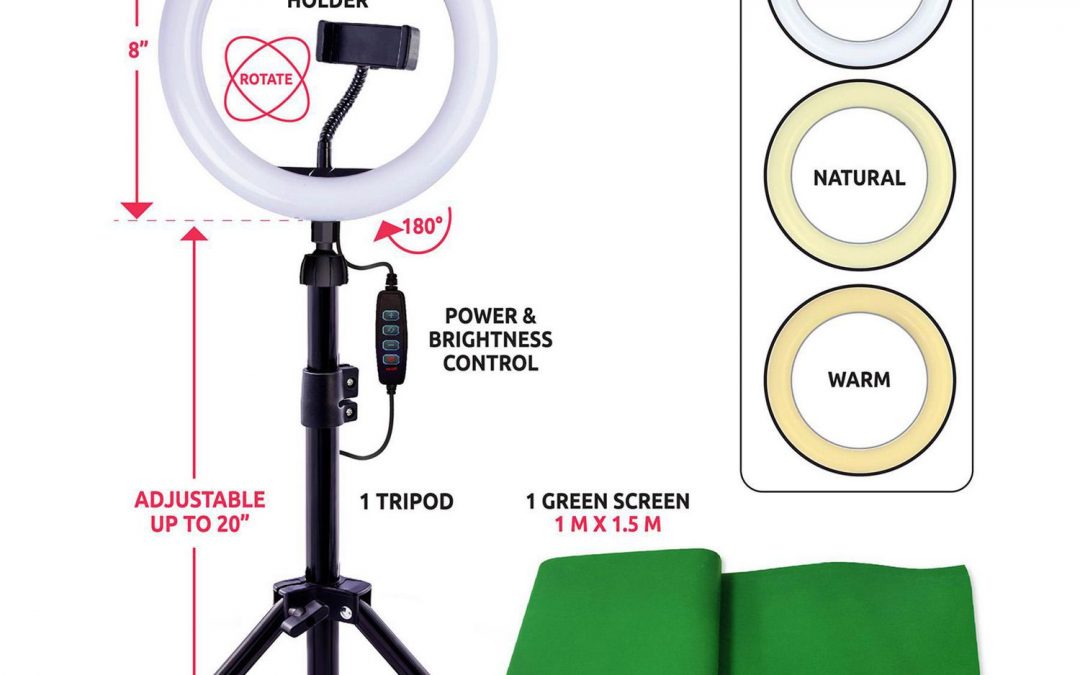 Studio creator kit including tripod, ring light and green screen